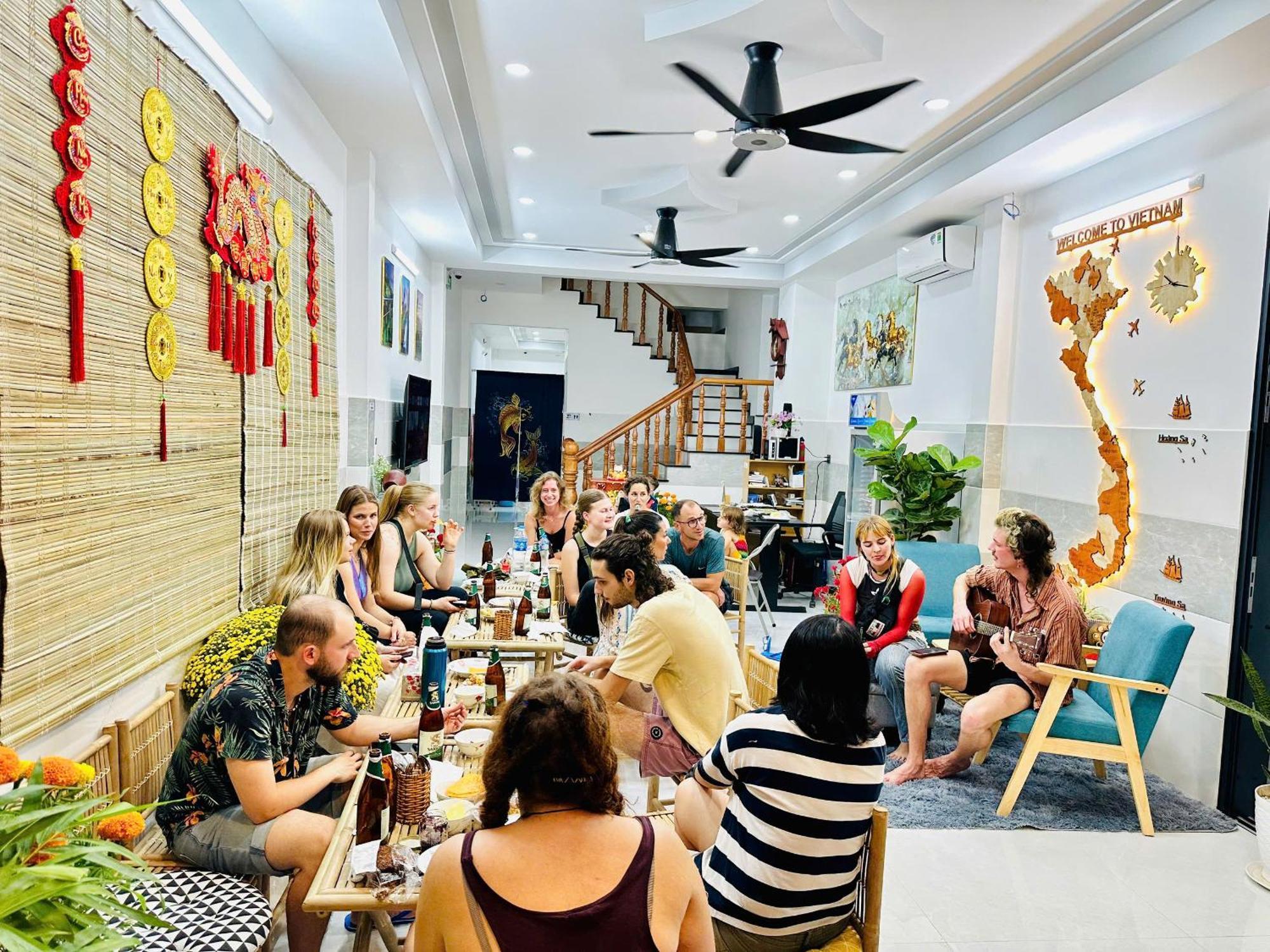 Aloha Saigon Premium Hostel By Local Travel Experts - Newly Opened, Less-Touristy Location, Spacious Rooms, Glass Shower Bathroom, Free Breakfast & Walking Tour Hô Chi Minh-Ville Extérieur photo