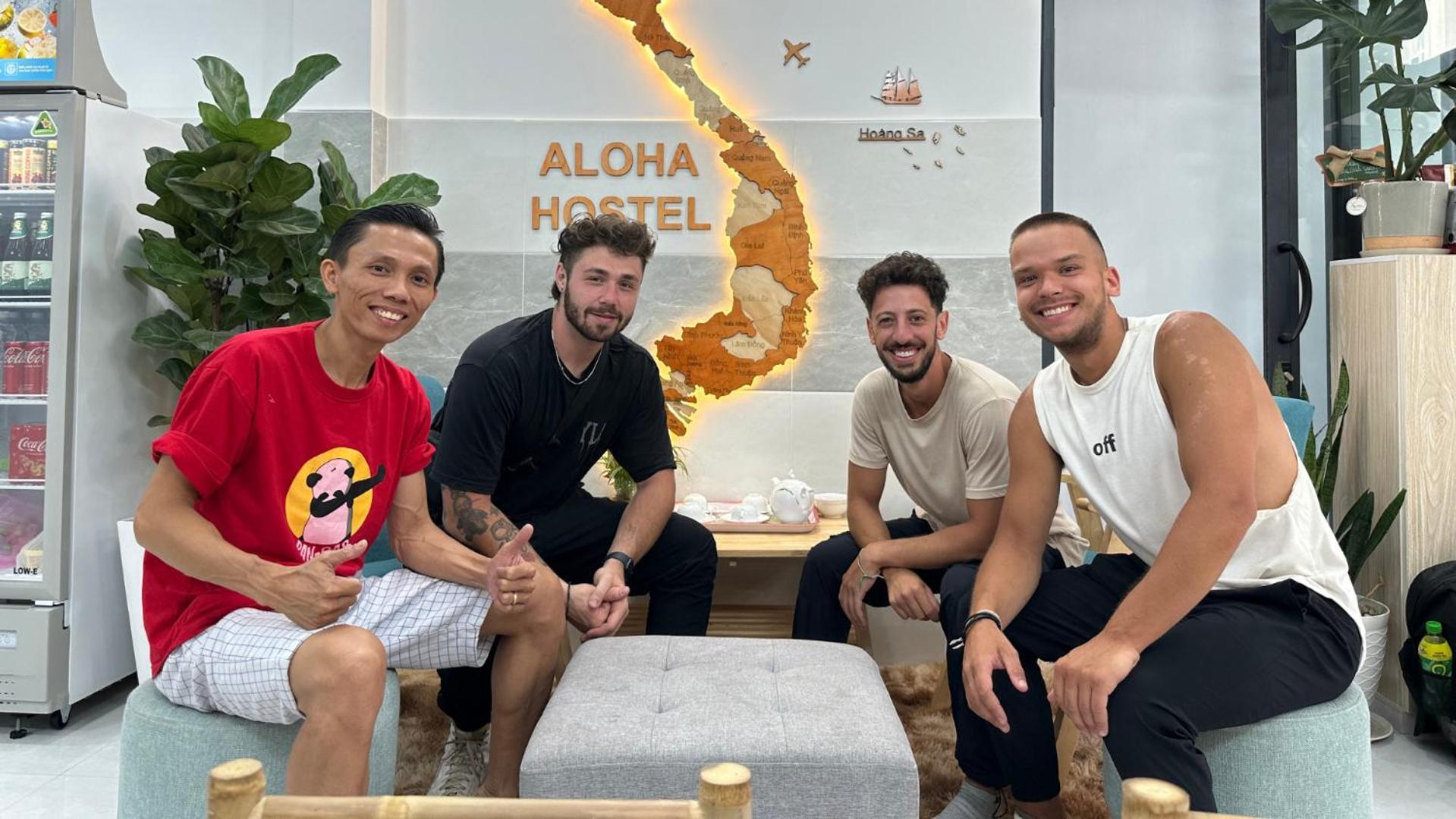 Aloha Saigon Premium Hostel By Local Travel Experts - Newly Opened, Less-Touristy Location, Spacious Rooms, Glass Shower Bathroom, Free Breakfast & Walking Tour Hô Chi Minh-Ville Extérieur photo