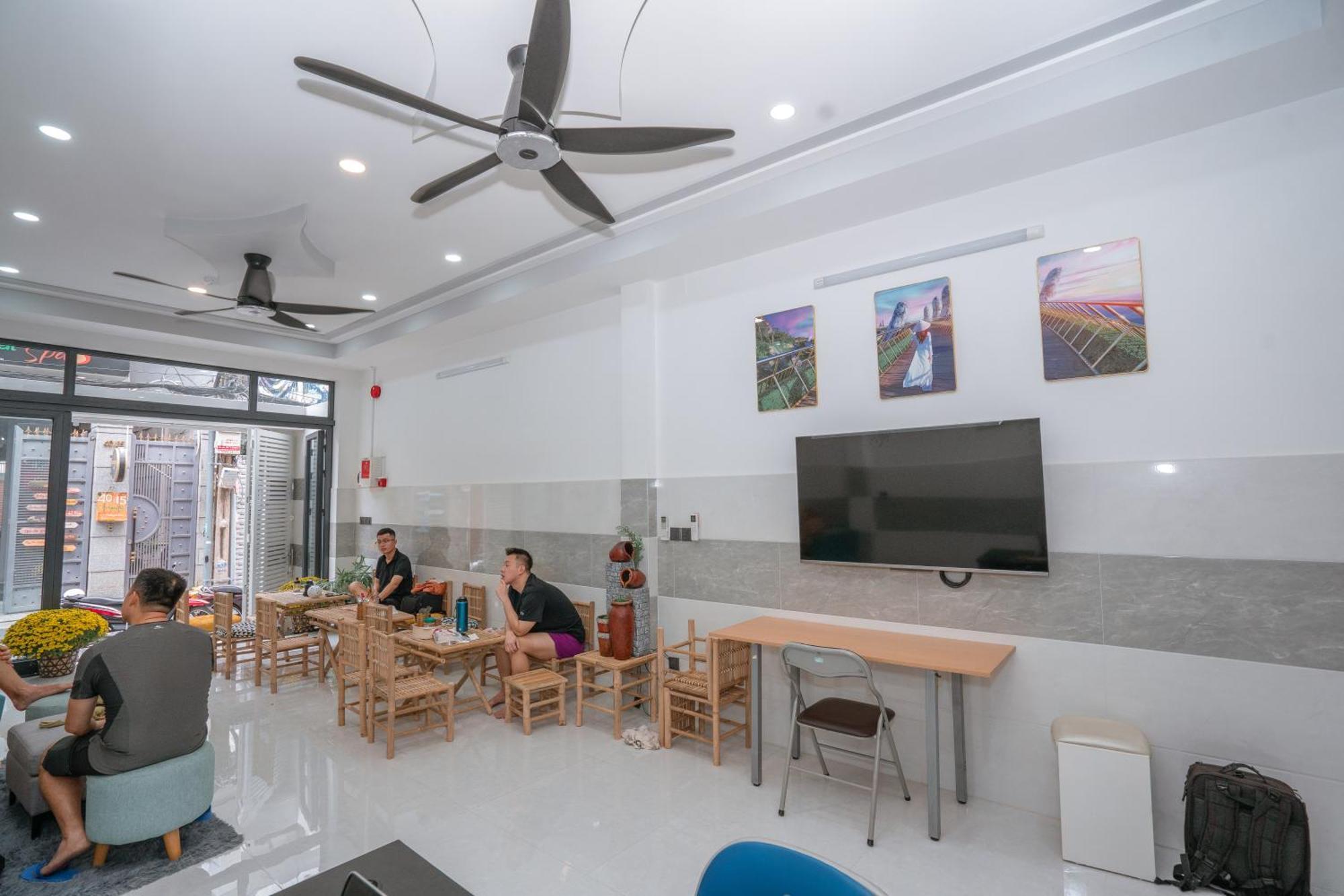 Aloha Saigon Premium Hostel By Local Travel Experts - Newly Opened, Less-Touristy Location, Spacious Rooms, Glass Shower Bathroom, Free Breakfast & Walking Tour Hô Chi Minh-Ville Extérieur photo