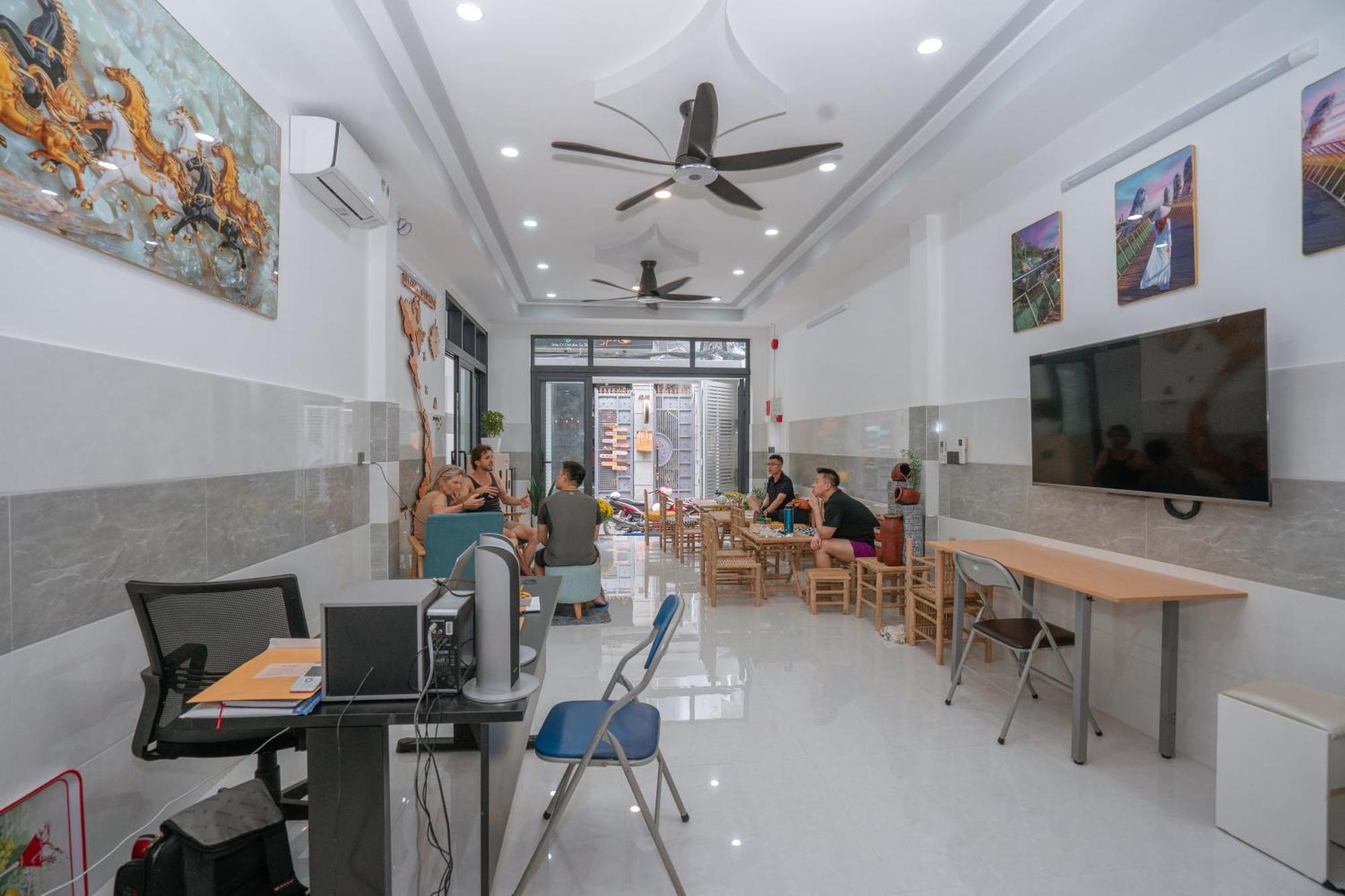 Aloha Saigon Premium Hostel By Local Travel Experts - Newly Opened, Less-Touristy Location, Spacious Rooms, Glass Shower Bathroom, Free Breakfast & Walking Tour Hô Chi Minh-Ville Extérieur photo