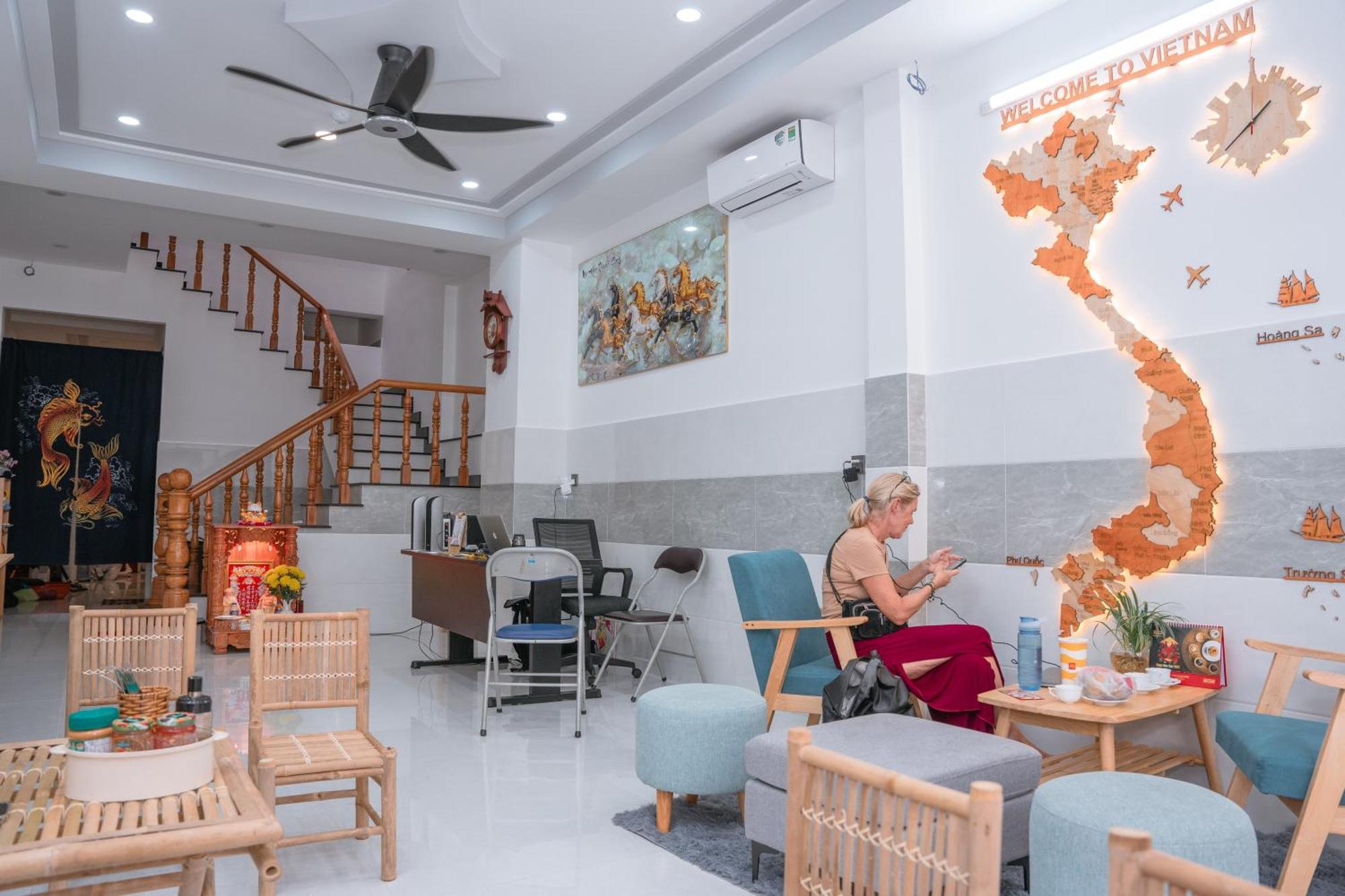 Aloha Saigon Premium Hostel By Local Travel Experts - Newly Opened, Less-Touristy Location, Spacious Rooms, Glass Shower Bathroom, Free Breakfast & Walking Tour Hô Chi Minh-Ville Extérieur photo